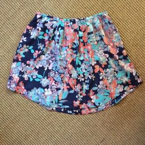 ⭐️3 for $15⭐️Lauren Conrad Floral Skirt